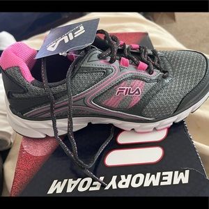 Fila Pink&Grey Memory Foam Running Shoes Size 7.5 NWT/NWB